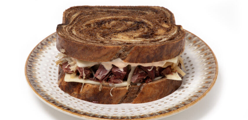 Classic Reuben (595)